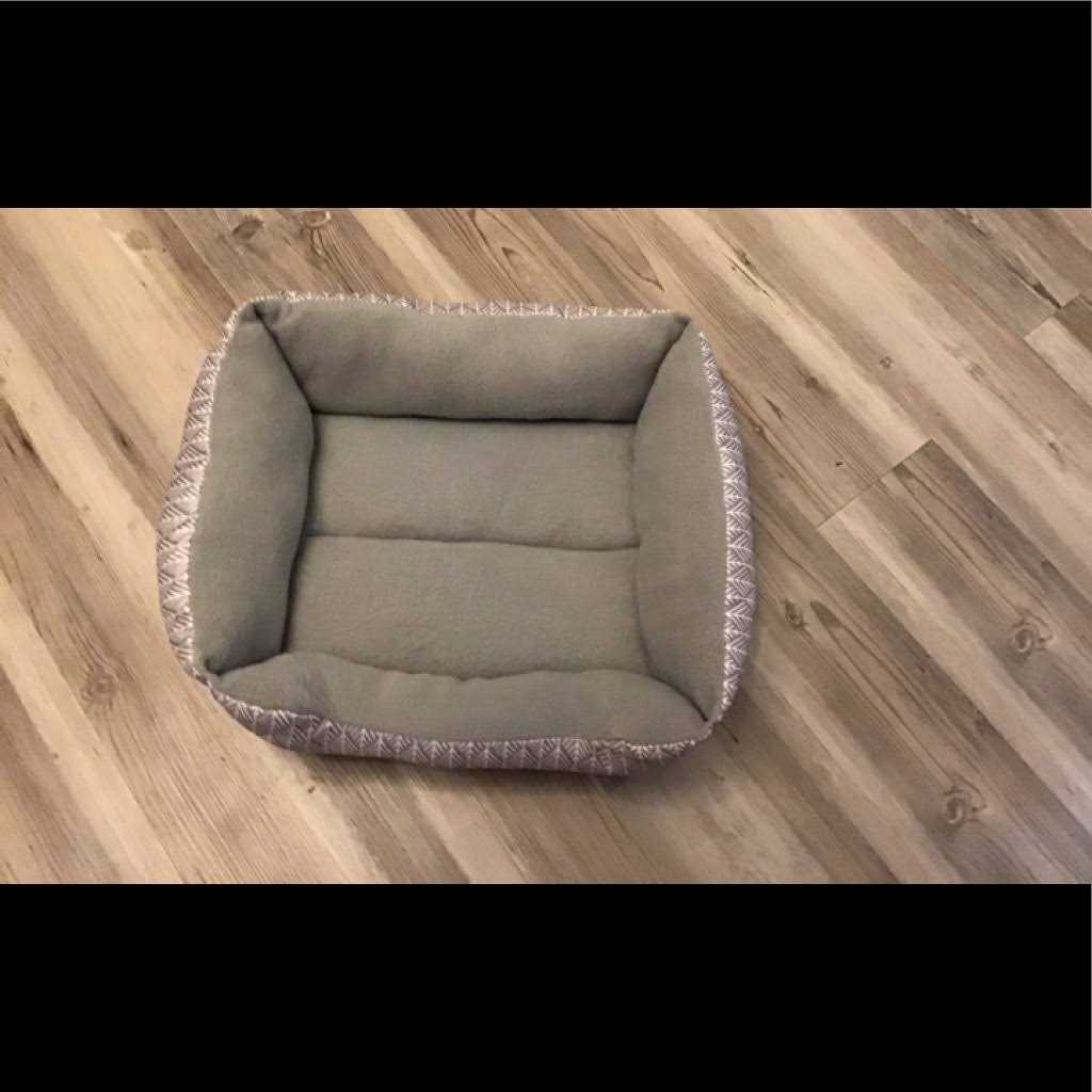 Small Pet Bed N989499